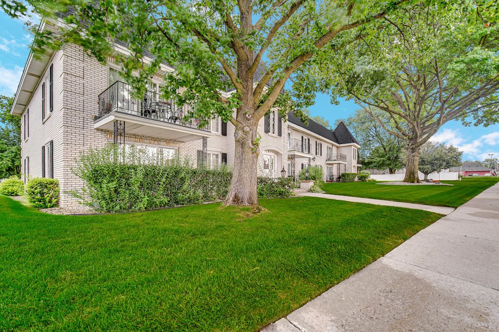 2291 Martha Street B2, Highland, IN 46322