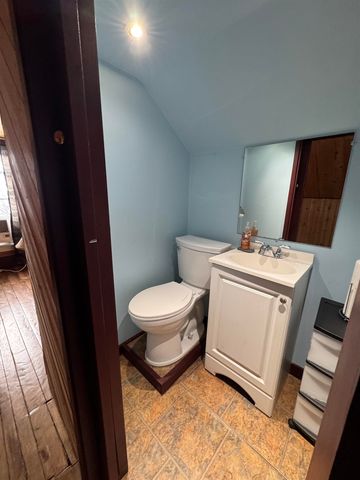 2092 N Bennington Road, Bennington, VT 05257