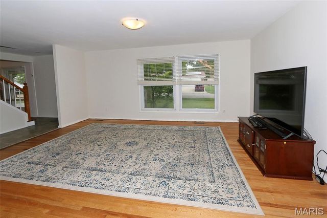 5032 Darfield Court, Unincorporated, MO 63128