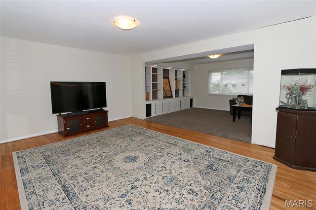 5032 Darfield Court, Unincorporated, MO 63128