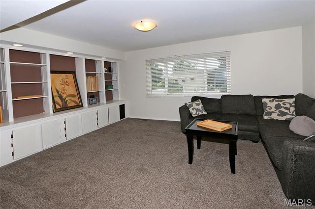 5032 Darfield Court, Unincorporated, MO 63128