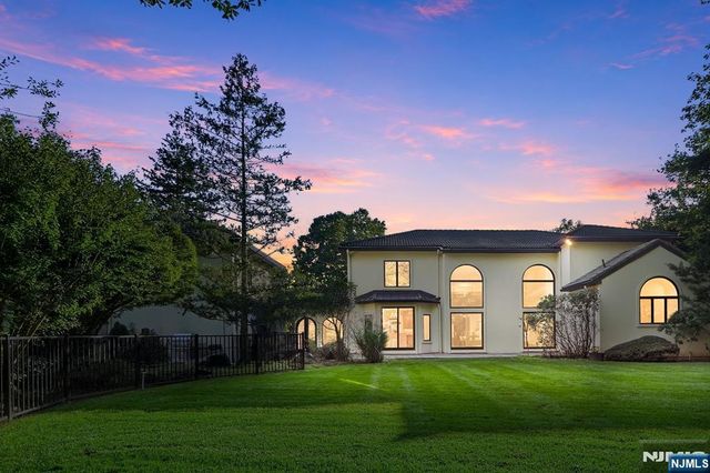 471 Homans Avenue, Closter, NJ 07624