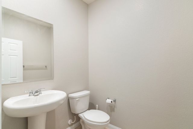 36033 Harvard Court, Winchester, CA 92596