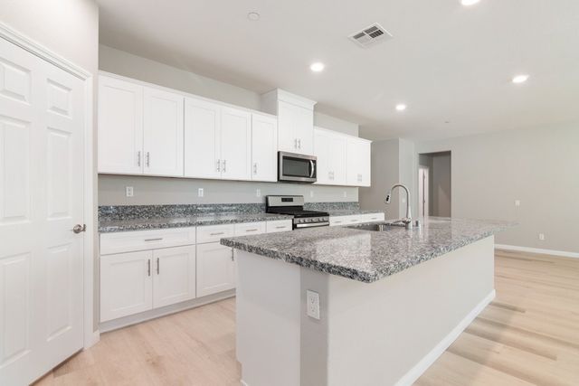 36033 Harvard Court, Winchester, CA 92596