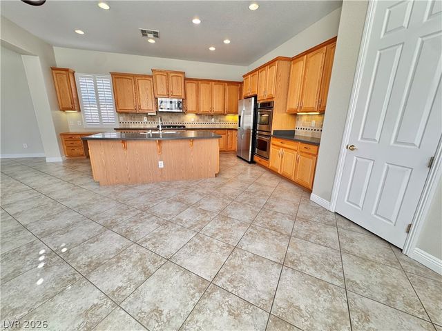 7116 Spring Beauty Avenue, Las Vegas, NV 89131