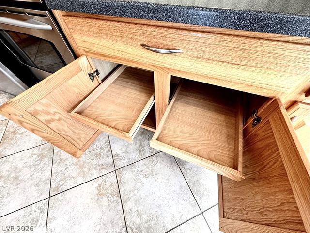 7116 Spring Beauty Avenue, Las Vegas, NV 89131