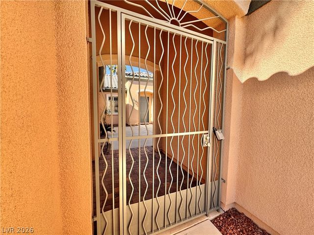 7116 Spring Beauty Avenue, Las Vegas, NV 89131