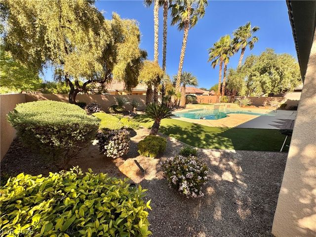 7116 Spring Beauty Avenue, Las Vegas, NV 89131