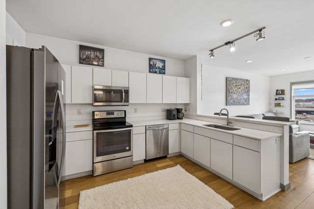 400 Herron Dr Apt 416, Nashville, TN 37210