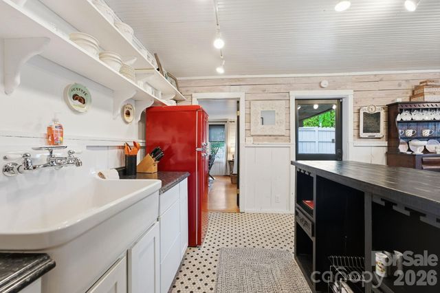 313 Depot Street, Waynesville, NC 28786