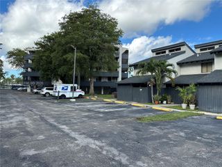 16220 NW 2nd Ave 412, Miami, FL 33169