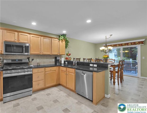2184 Greenmeadow Drive, Lower Macungie Twp, PA 18062