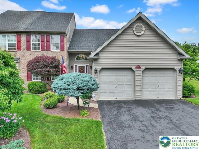 2184 Greenmeadow Drive, Lower Macungie Twp, PA 18062