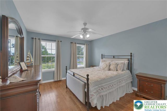 2184 Greenmeadow Drive, Lower Macungie Twp, PA 18062