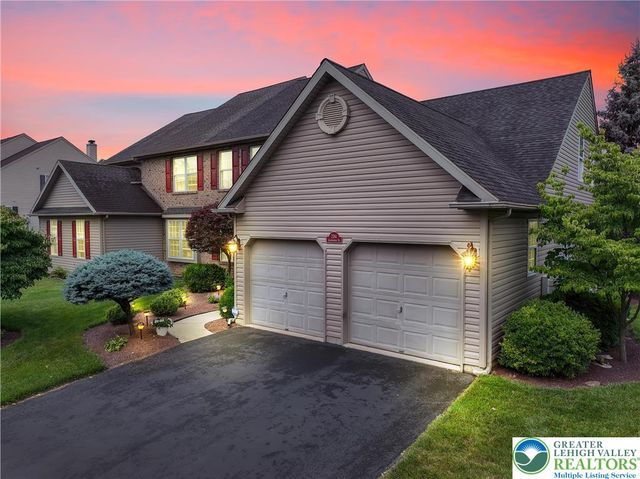 2184 Greenmeadow Drive, Lower Macungie Twp, PA 18062
