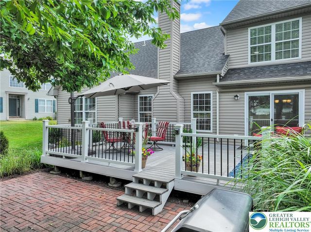 2184 Greenmeadow Drive, Lower Macungie Twp, PA 18062