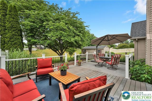 2184 Greenmeadow Drive, Lower Macungie Twp, PA 18062