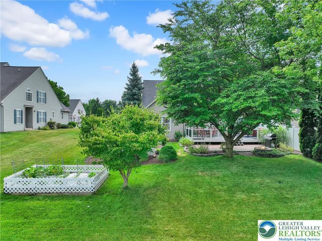 2184 Greenmeadow Drive, Lower Macungie Twp, PA 18062