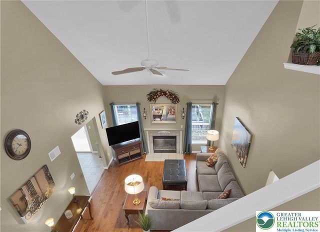 2184 Greenmeadow Drive, Lower Macungie Twp, PA 18062