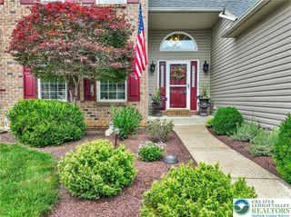 2184 Greenmeadow Drive, Lower Macungie Twp, PA 18062