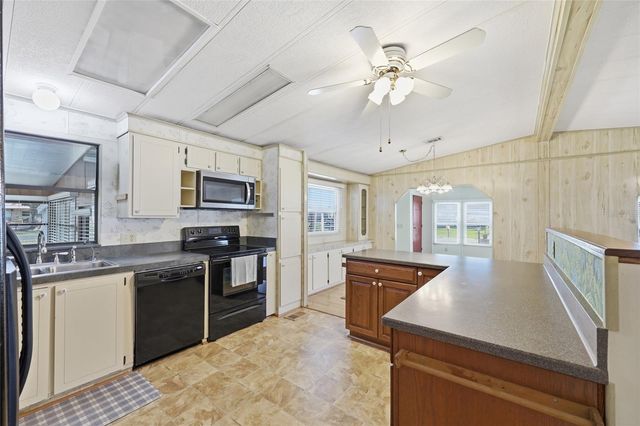 401 TIVOLI PARK DRIVE, Davenport, FL 33897