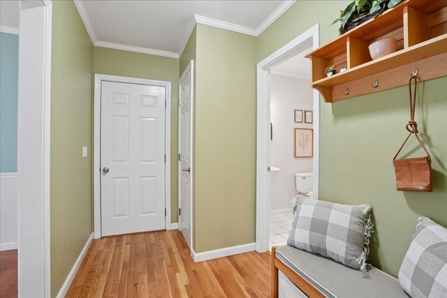 6 Sterling Drive, Londonderry, NH 03053