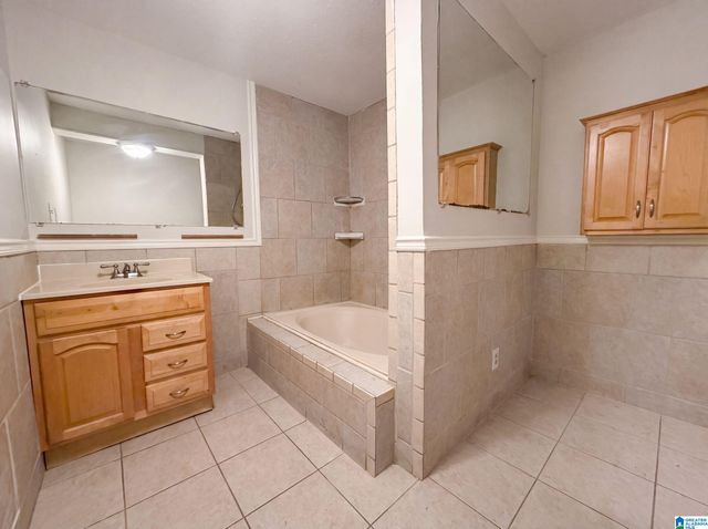 694 CUMMINS AVENUE, Hueytown, AL 35023