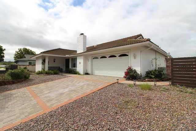 4045 Via Los Padres, Oceanside, CA 92057