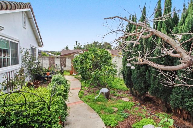 4045 Via Los Padres, Oceanside, CA 92057