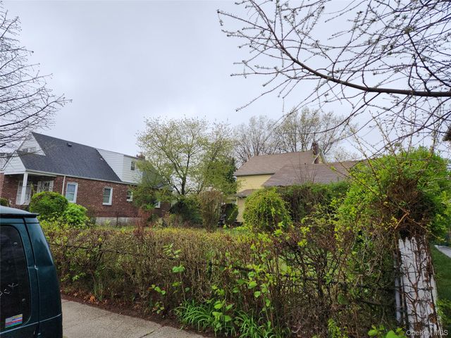 13304 226th Street, Laurelton, NY 11413