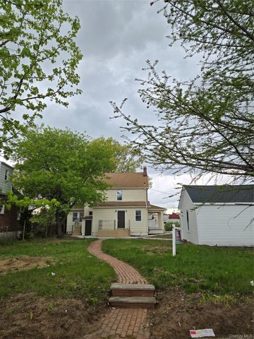 13304 226th Street, Laurelton, NY 11413