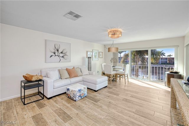 4116 SE 20th PL 202, Cape Coral, FL 33904