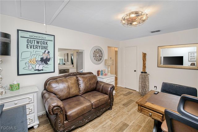 4116 SE 20th PL 202, Cape Coral, FL 33904