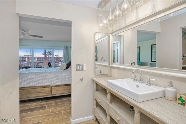 4116 SE 20th PL 202, Cape Coral, FL 33904