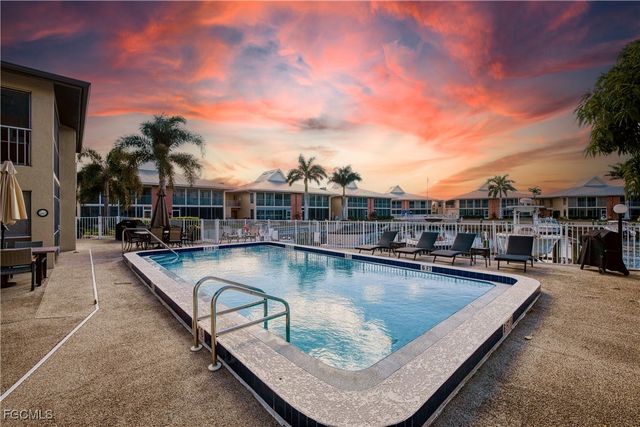 4116 SE 20th PL 202, Cape Coral, FL 33904