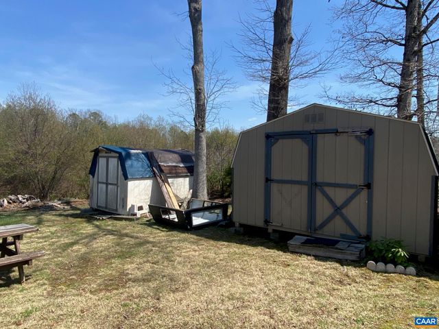 12031 BROWNTOWN RD, Gordonsville, VA 22942