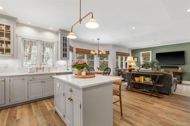 40 Smith Street, Chappaqua, NY 10514