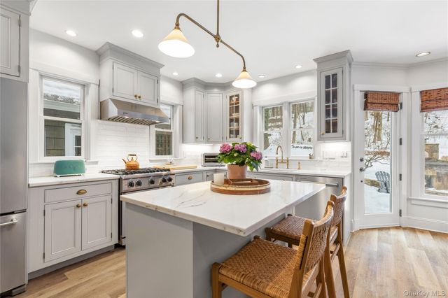 40 Smith Street, Chappaqua, NY 10514