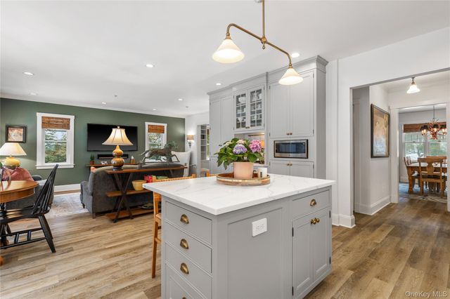 40 Smith Street, Chappaqua, NY 10514