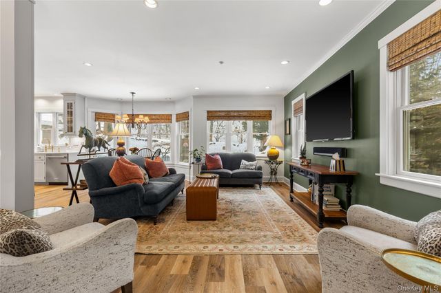 40 Smith Street, Chappaqua, NY 10514