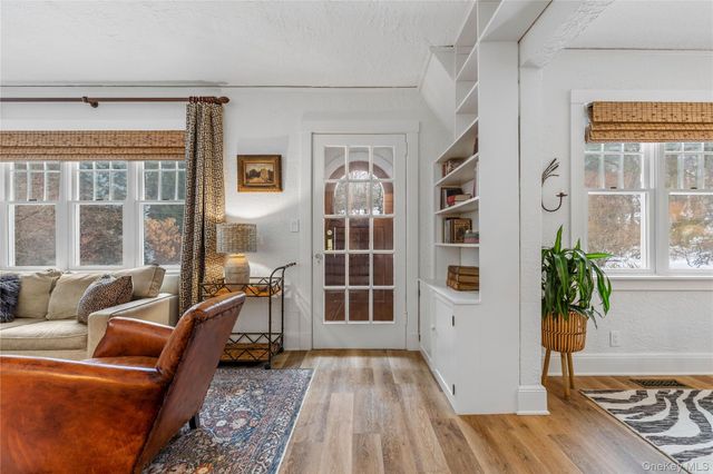 40 Smith Street, Chappaqua, NY 10514