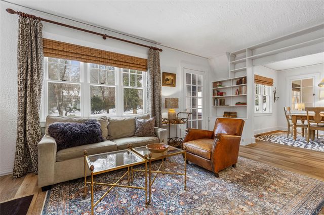 40 Smith Street, Chappaqua, NY 10514