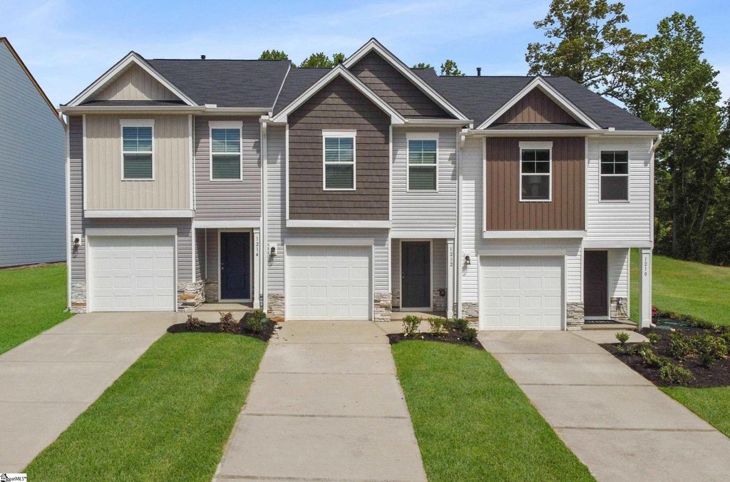 1296 Forestbrook Lane, Spartanburg, SC 29303