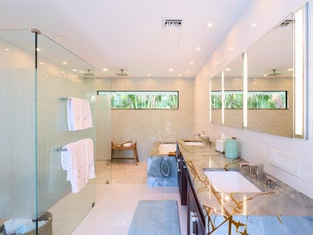 3700 Embassy Drive, West Palm Beach, FL 33401