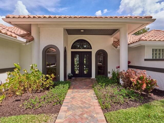 3700 Embassy Drive, West Palm Beach, FL 33401