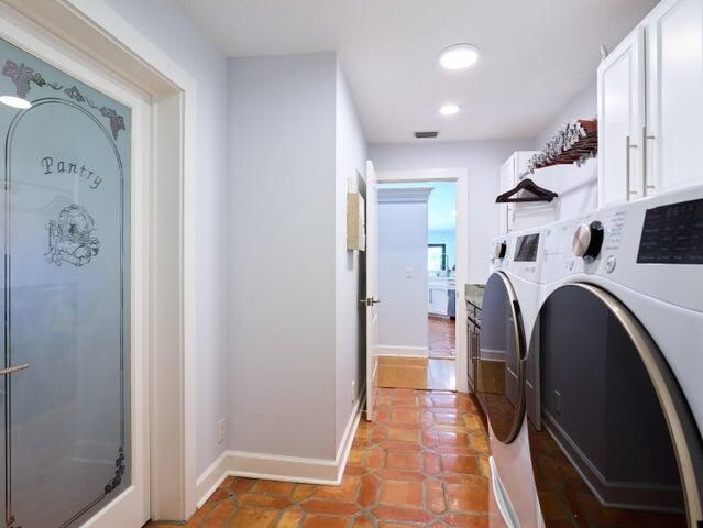 3700 Embassy Drive, West Palm Beach, FL 33401