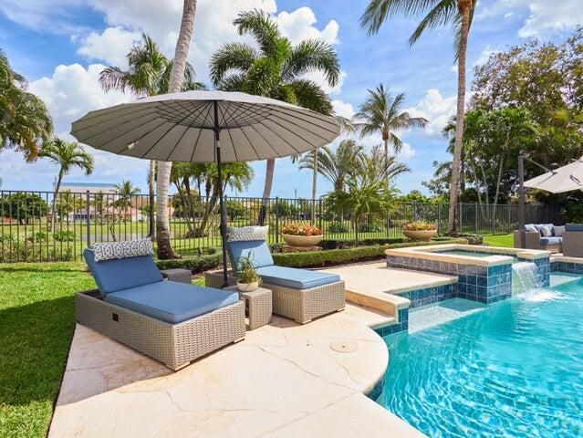 3700 Embassy Drive, West Palm Beach, FL 33401