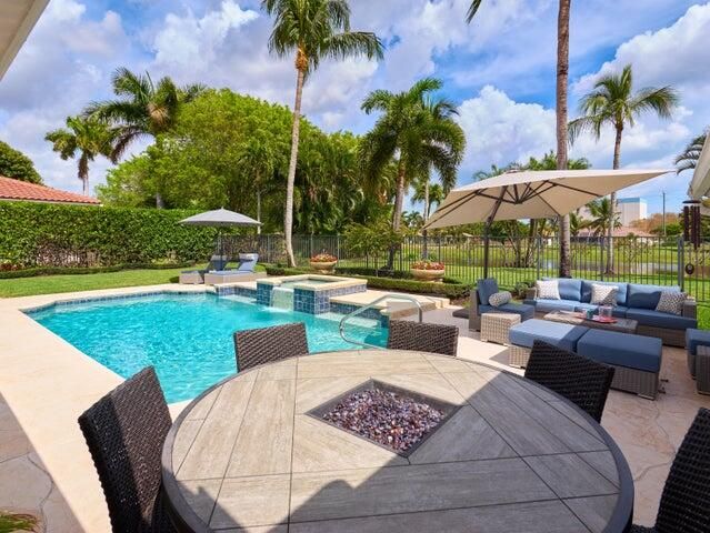 3700 Embassy Drive, West Palm Beach, FL 33401