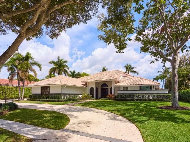 3700 Embassy Drive, West Palm Beach, FL 33401