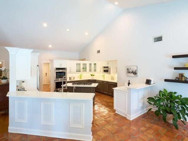 3700 Embassy Drive, West Palm Beach, FL 33401
